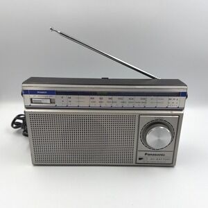 Vintage Panasonic AM FM Portable Radio AC RF-557 Silver Tested Works PLZ Read!